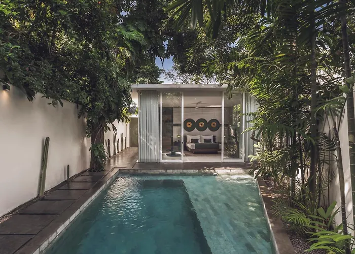 Курортный комплекс Monolocale Resort Seminyak By Ini Vie Hospitality Семиньяк